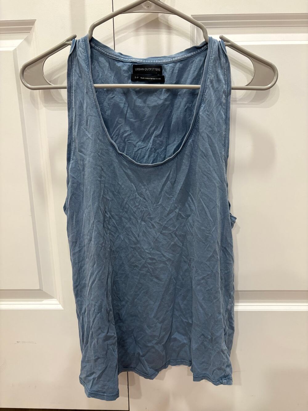 Urban Outfitters light blue, mineral-washed scoop neck tank top Size Small